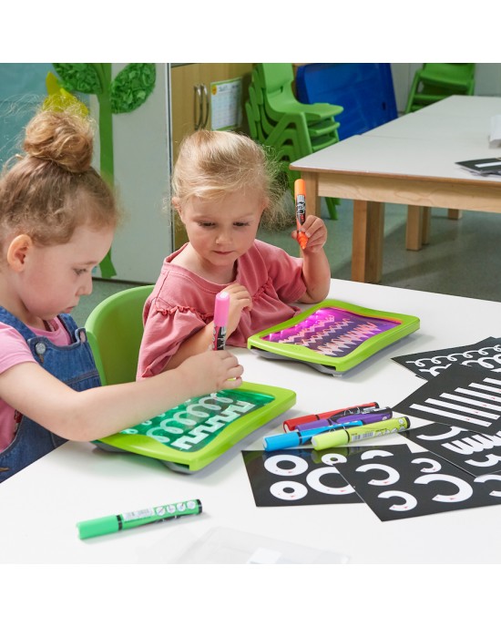 Mini Mark Making Boards & 6 Pens