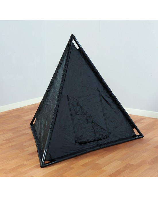 Triangular Dark Den