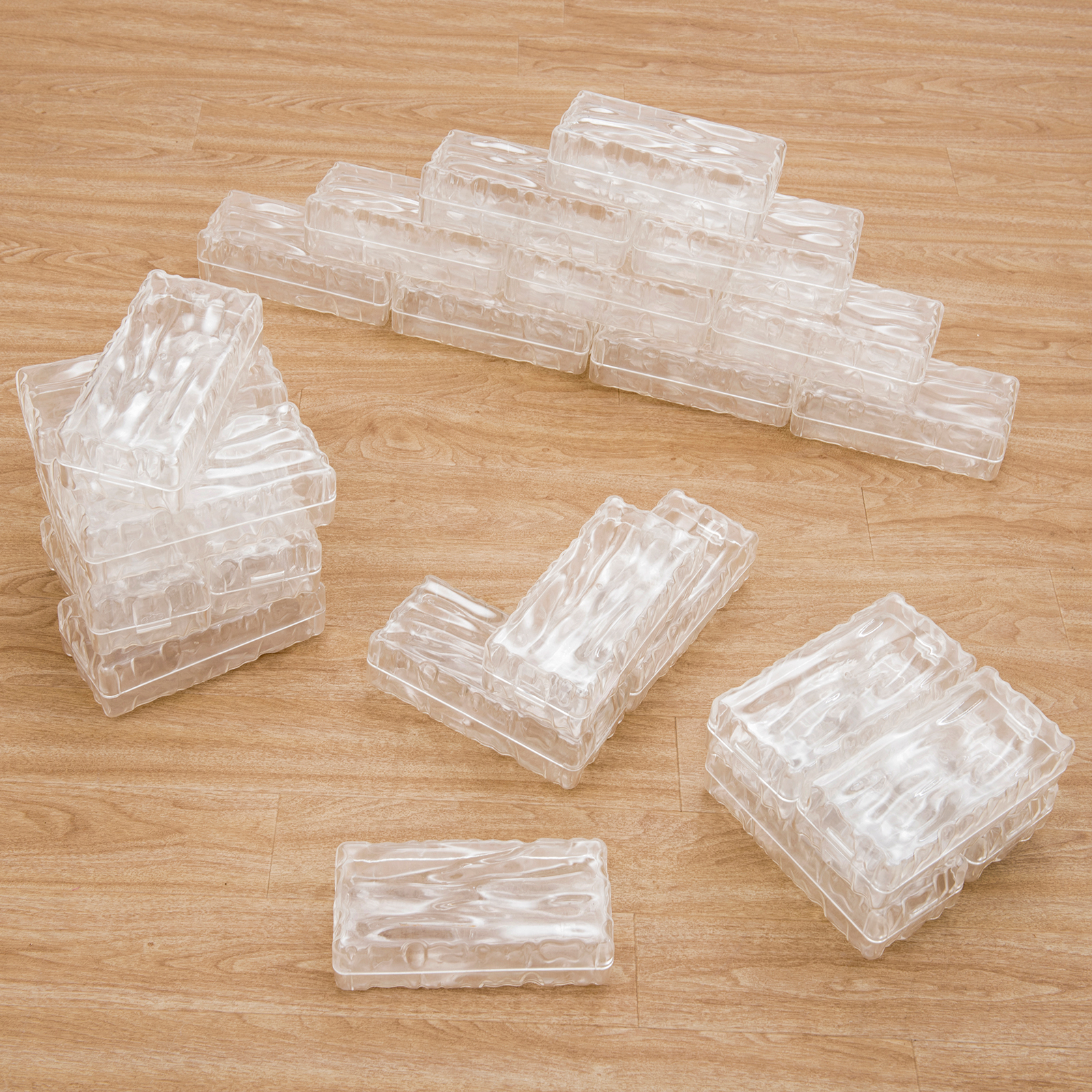 Ice brick. Прозрачный кирпич пластик. Пластиковый кирпич из прозрачного пластика. Plastic Bricks.